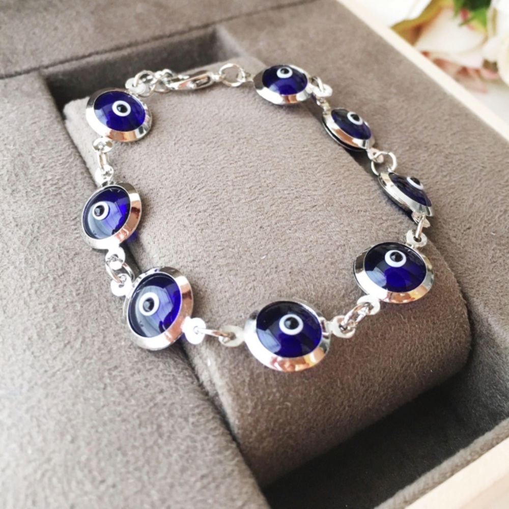 Navy Evil Eye Bracelet 🤛🏼